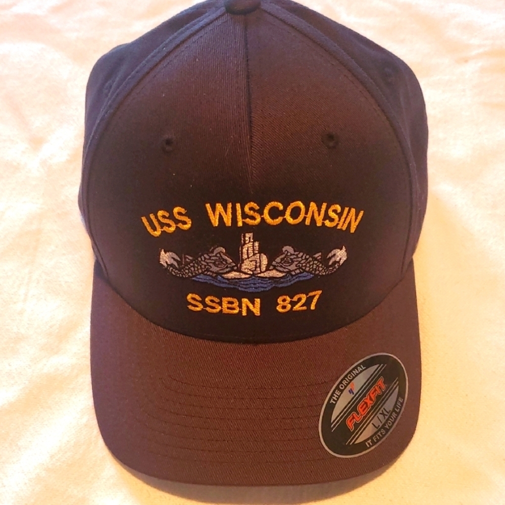 FlexFit USS Wisconsin Navy Sz. L-XL Cap NWT